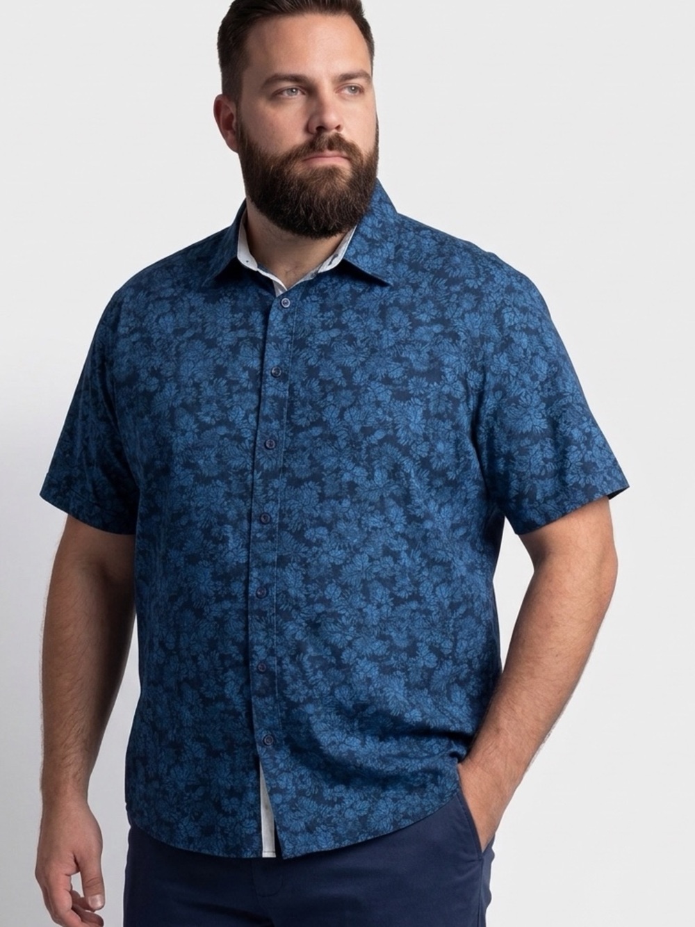 Café Luna Men's Short Sleeve Button-Down Tropical Leaf Print Shirt